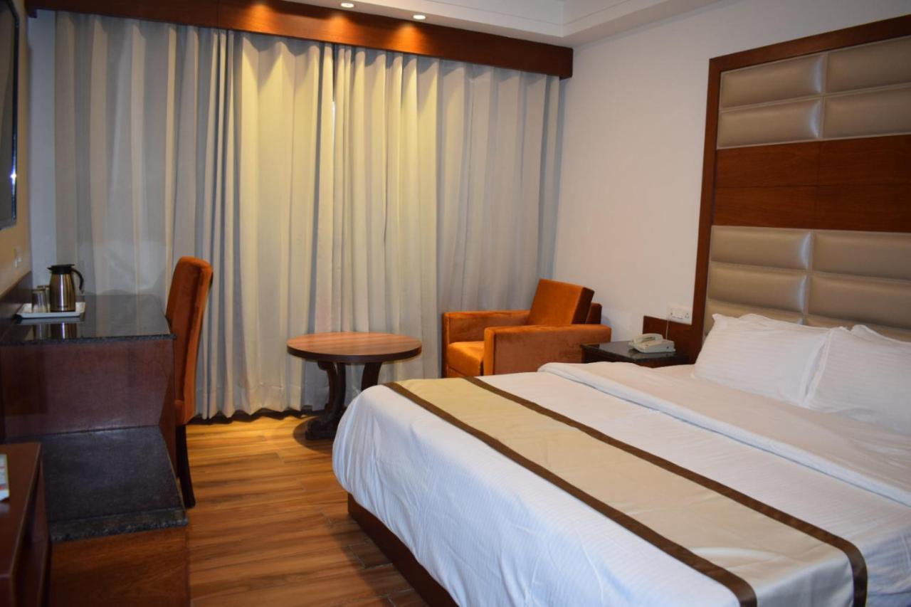 Hotel Ambica Katra Katra  Eksteriør billede