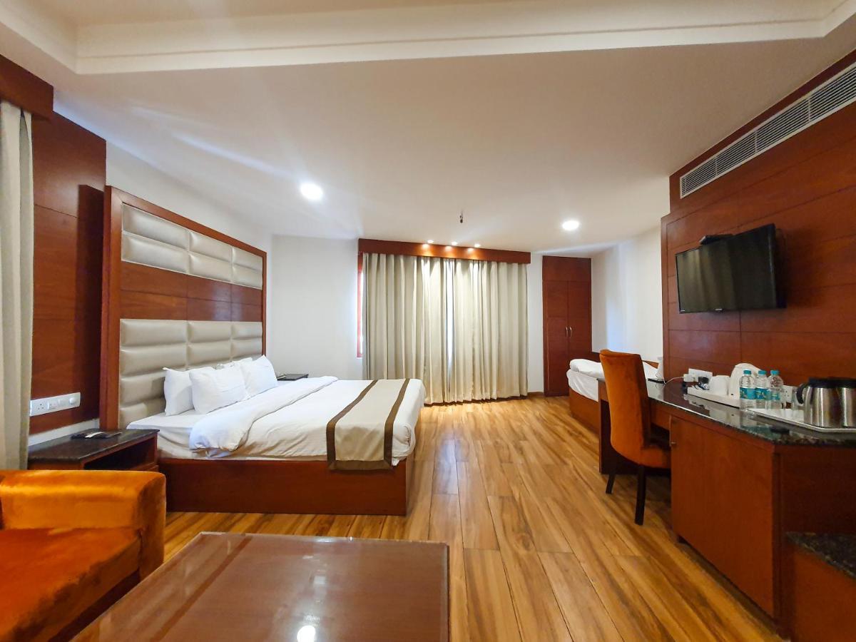 Hotel Ambica Katra Katra  Eksteriør billede