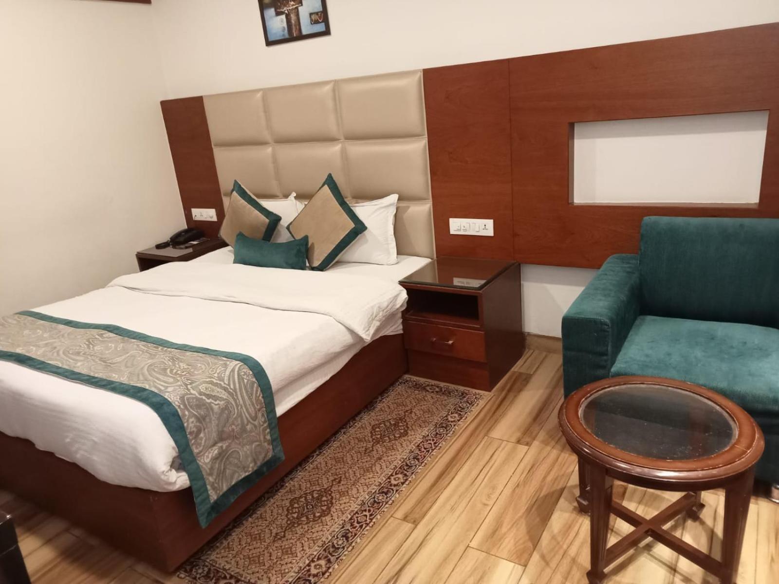 Hotel Ambica Katra Katra  Eksteriør billede
