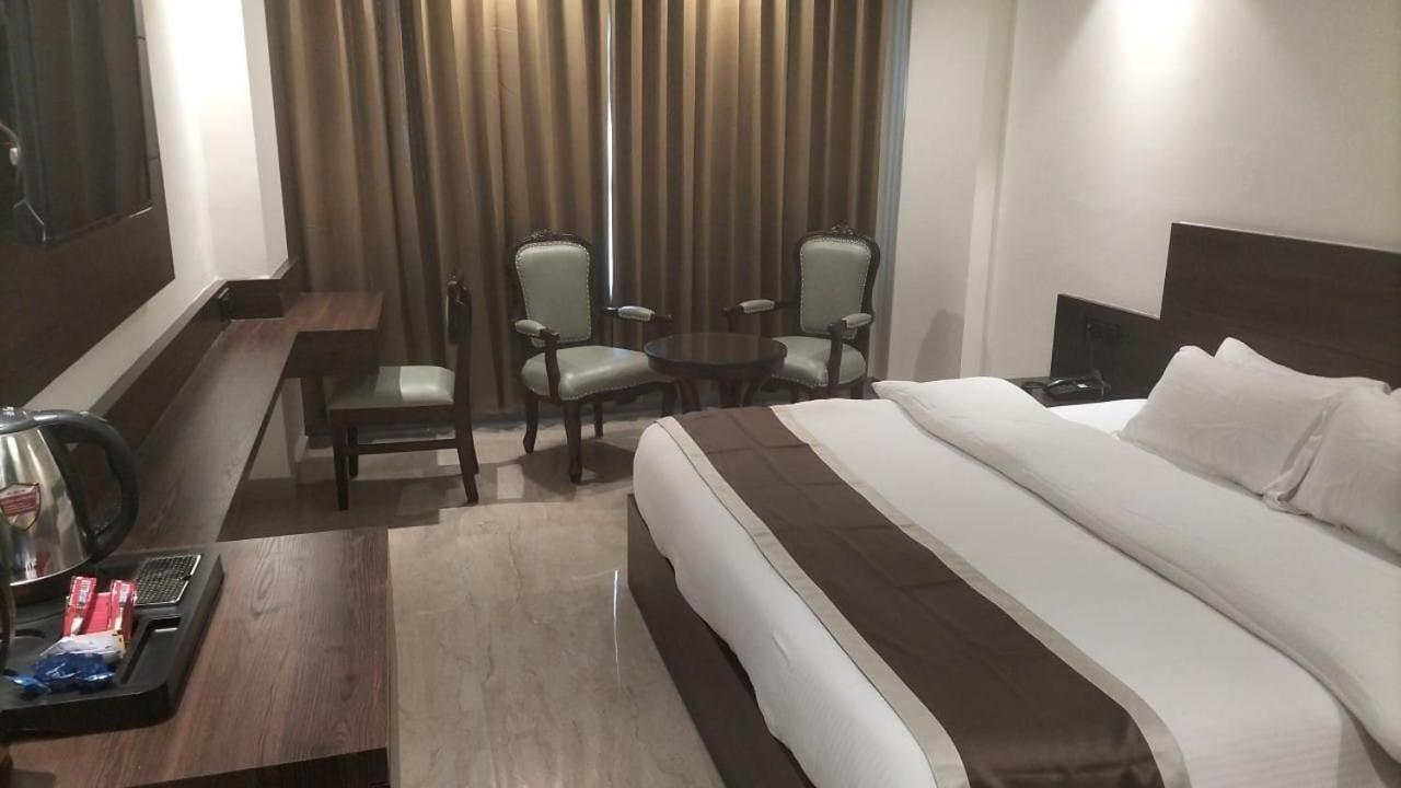 Hotel Ambica Katra Katra  Eksteriør billede